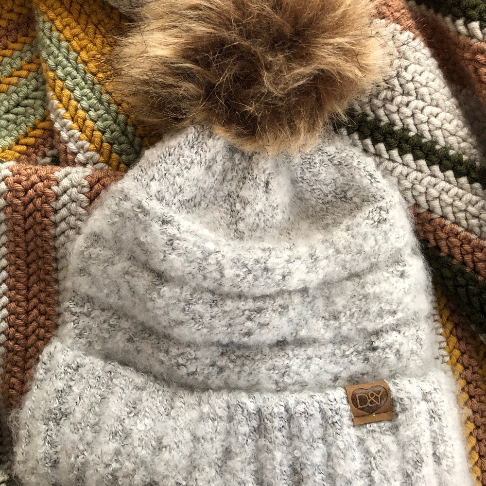Women’s cute grey Fur beanie